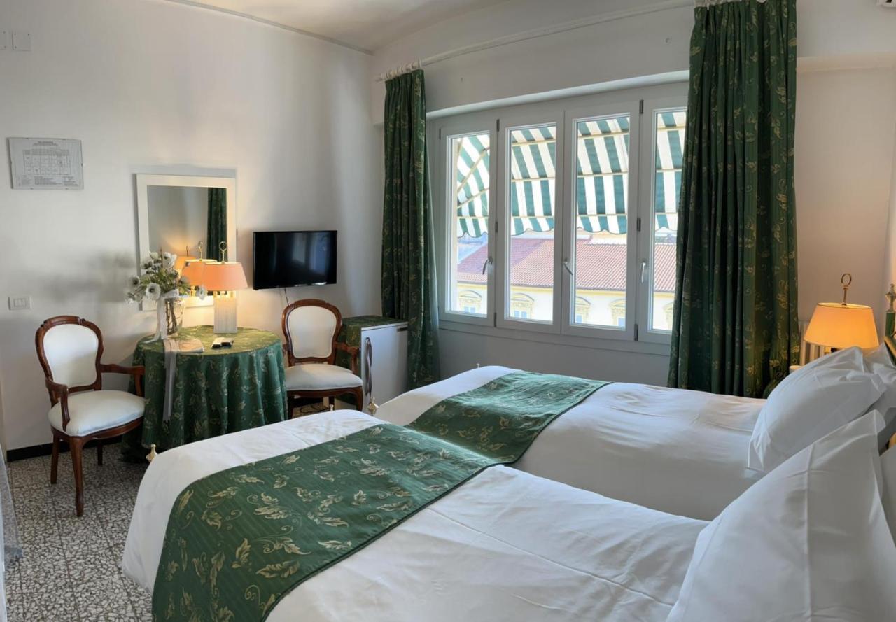 Eveline Portosole Hotel Санремо Екстер'єр фото