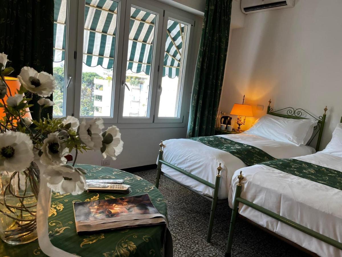 Eveline Portosole Hotel Санремо Екстер'єр фото