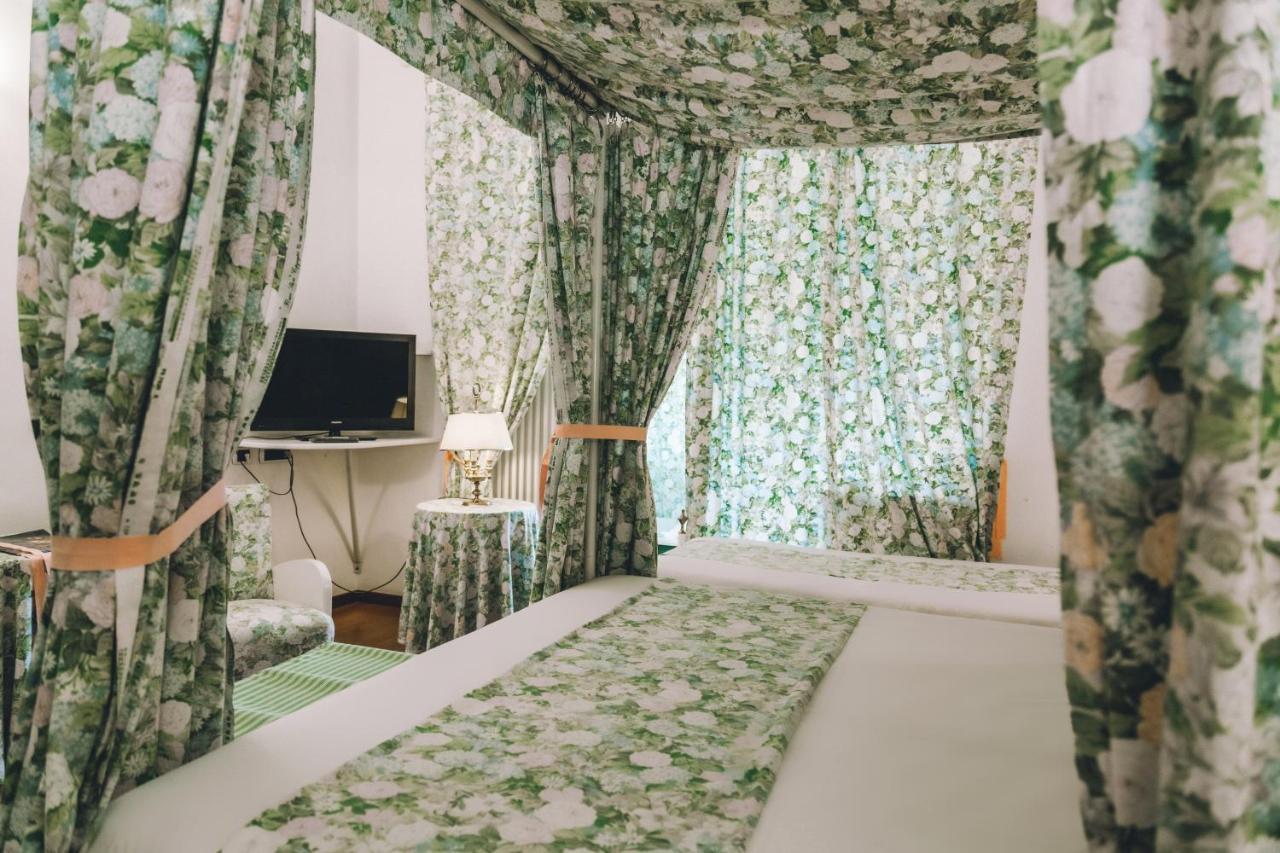Eveline Portosole Hotel Санремо Екстер'єр фото