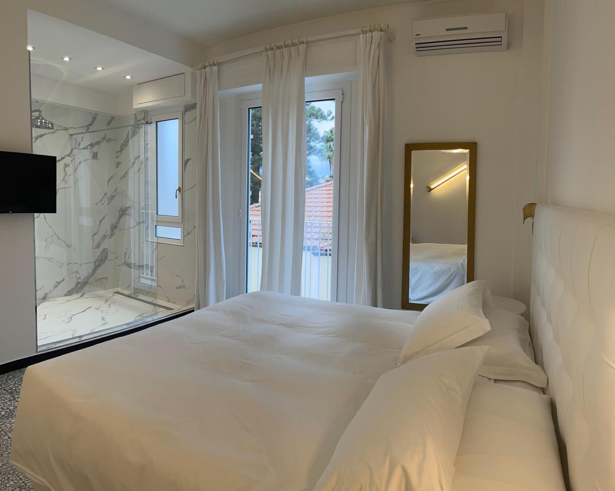 Eveline Portosole Hotel Санремо Екстер'єр фото