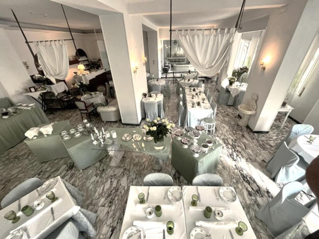 Eveline Portosole Hotel Санремо Екстер'єр фото